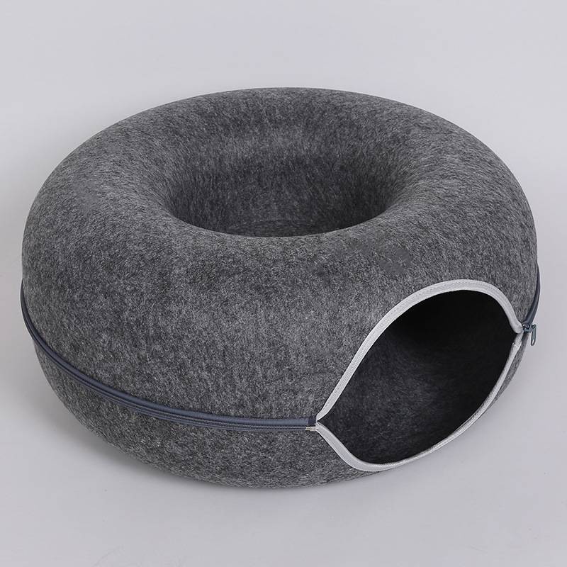 Felt Tunnel Bed in dark grey